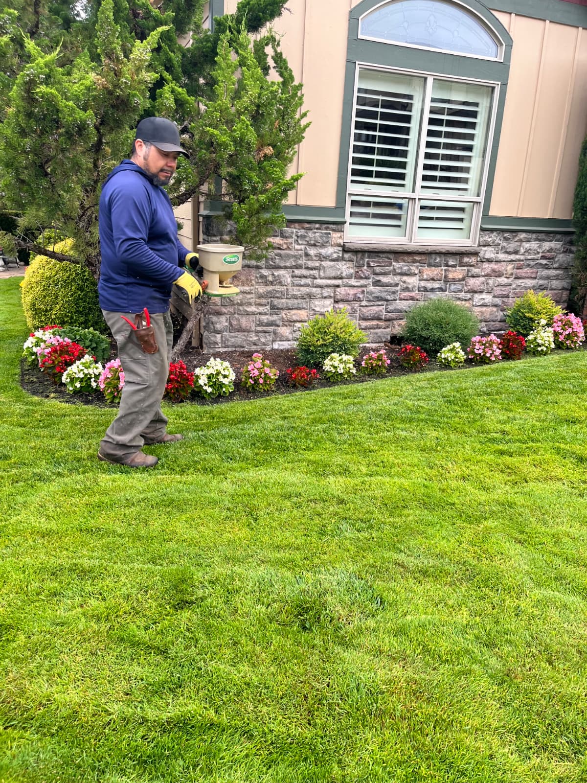 Custom Lawn Fertilization